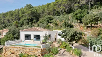 Maison à Signes (83870)