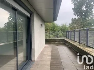 Apartment at Floirac (33270)