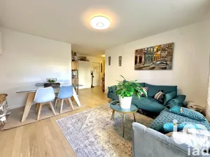 Apartment at Châtenay-Malabry (92290)
