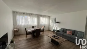 Apartment at Savigny-le-Temple (77176)