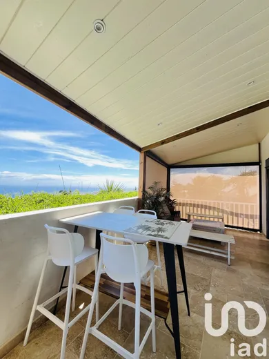 Maison à Saint-Denis (97400)