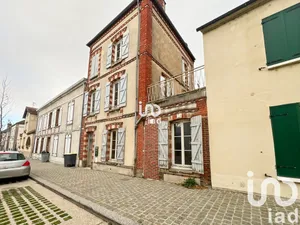 Immeuble à Sens (89100)