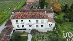 House at Sainte-Sévère (16200)