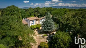 Mas at Richerenches (84600)