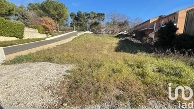 Building plot at Saint-Savournin (13119)