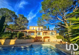 Maison traditionnelle à Puget-sur-Argens (83480)
