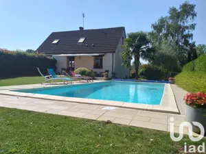 House at Vivoin (72170)