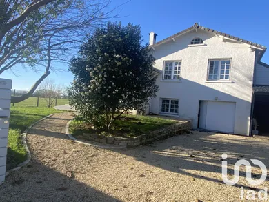 Maison traditionnelle à Bessines (79000)