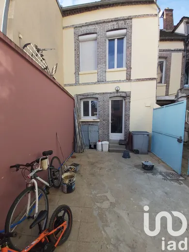 Townhouse at Sens (89100)