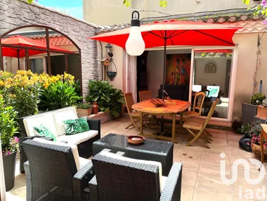 Maison de ville à Aigues-Mortes (30220)