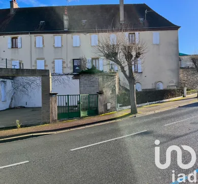 Building at Bourbon-Lancy (71140)