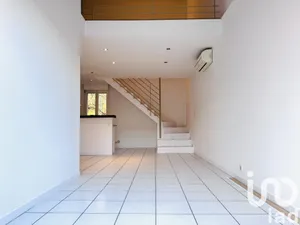 Duplex at Le Pontet (84130)