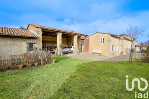 Traditional house at Budos (33720)