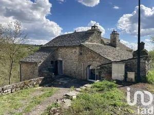 Maison de campagne à REVENS  (30750)