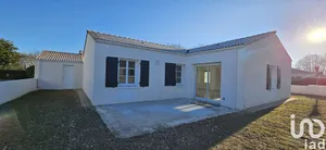 House at Aizenay (85190)