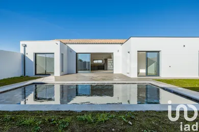 Maison d'architecte à La Jarne  (17220)