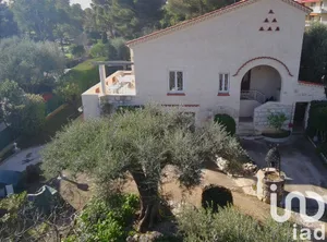 Maison à Cagnes-sur-Mer (06800)