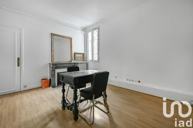 Apartment at Paris (75011) — 10/19