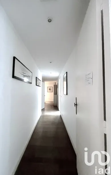 Apartment at Paris (75011) — 8/19