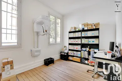 Apartment at Paris (75011) — 12/19