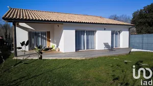 Traditional house at Illats (33720)