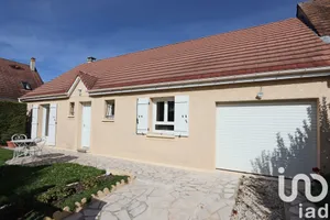 House at Attainville (95570)