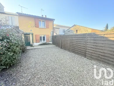 Maison de village à Montcaret (24230)