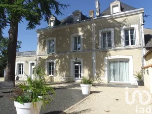 House at Neuville-de-Poitou (86170)