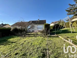 House at Limay (78520)