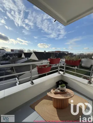 Apartment at Evry-Courcouronnes (91000)