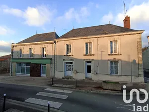 Maison de ville à Saint-Varent (79330)