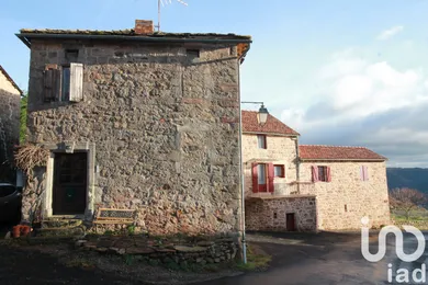 Village house at Montjaux (12490)