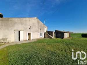 Park home at Thénezay (79390)