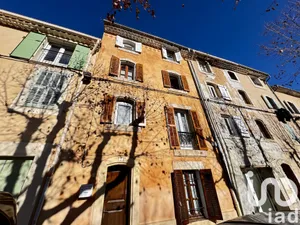 Maison de village à Brue-Auriac (83119)