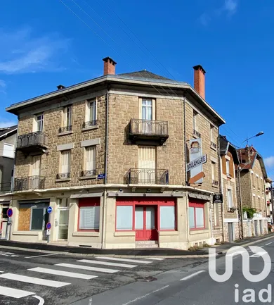 Building at Brive-la-Gaillarde (19100)