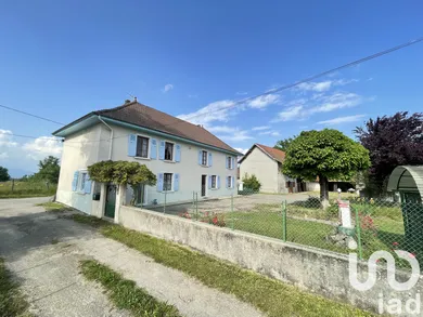 Maison traditionnelle à Les Abrets (38490)