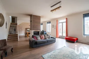 House at Beynes (78650)