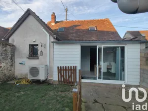 Maison de village à Saint-Piat (28130)