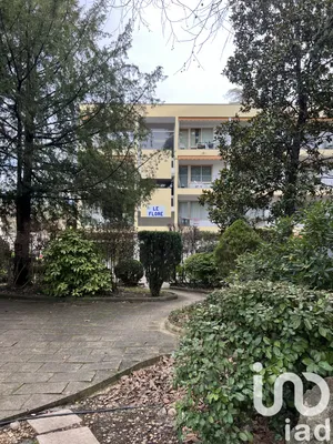 Apartment at Gréoux-les-Bains (04800)