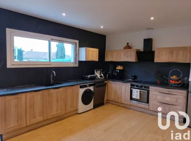 House at Sury-le-Comtal (42450)