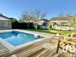 Maison traditionnelle à Le Barp (33114)