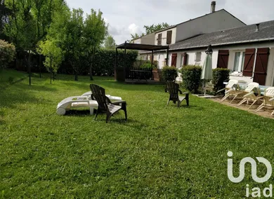 Maison traditionnelle à Savigny-le-Temple (77176)