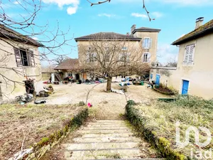 Mansion at Villereversure (01250)