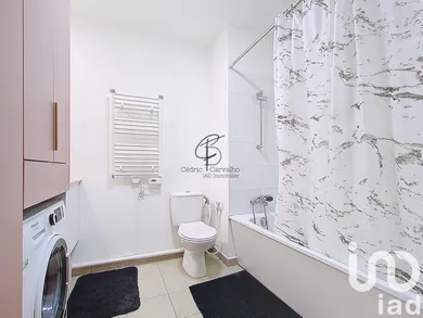 Appartement à Roissy-en-Brie (77680)