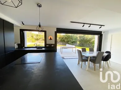 Maison d'architecte à Saint-Raphaël (83700)