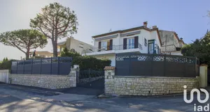 Maison à Cagnes-sur-Mer (06800)