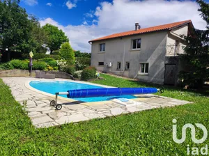House at Saint-Martin-la-Plaine (42800)