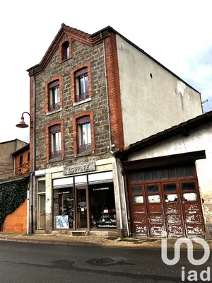 Immeuble à Sail-sous-Couzan (42890)