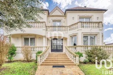 Traditional house at Champigny-sur-Marne (94500)