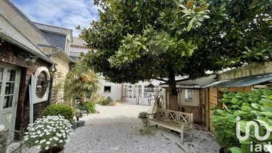 Mansion at Ploubazlanec (22620)